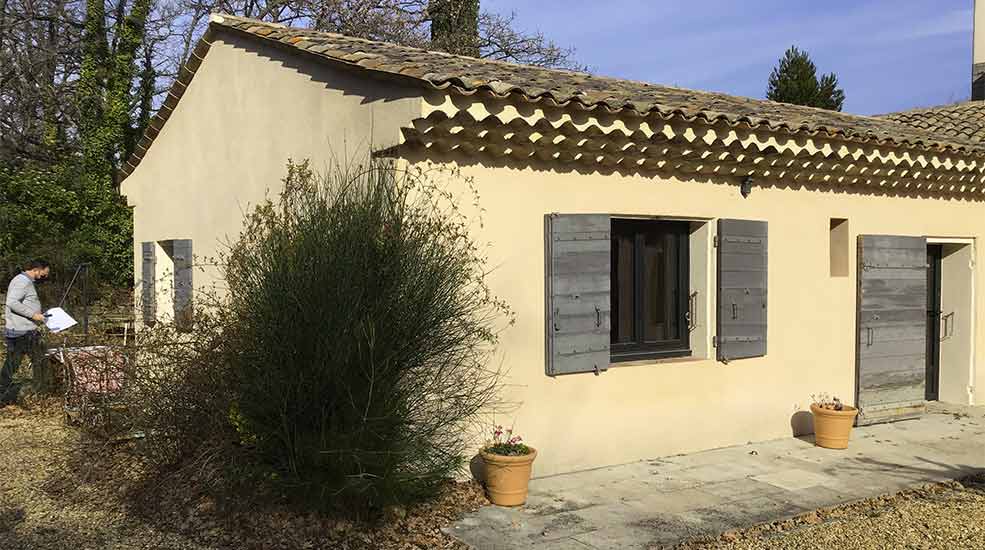 Travaux de réfection après sinistre sécheresse : ravalement de façade, carrelage, traitement des fissures et peinture intérieure